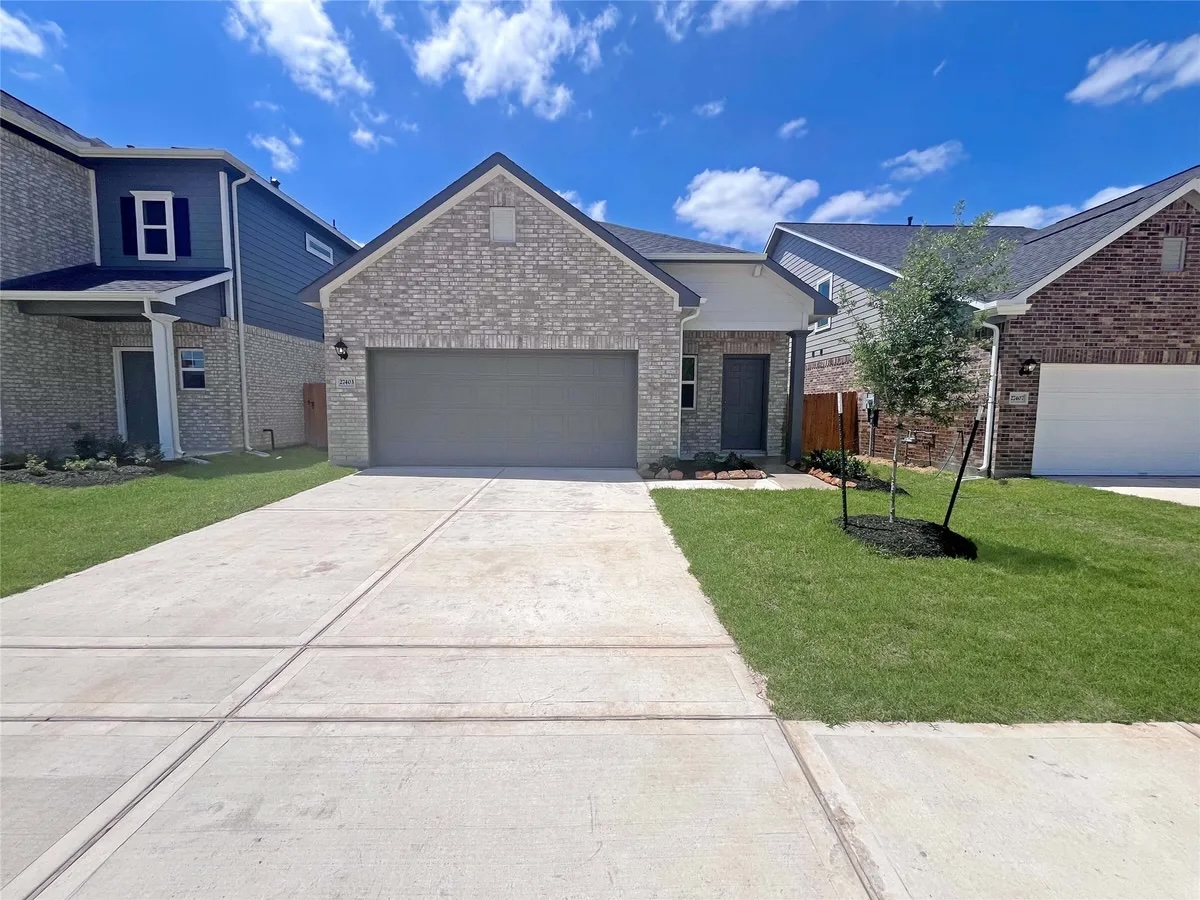 14390 Chilean Way
